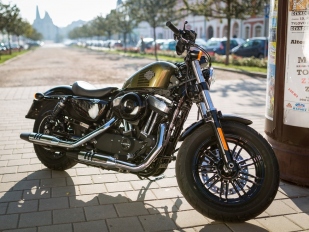 Test Harley Davidson Forty-Eight 2016: charismatický motor