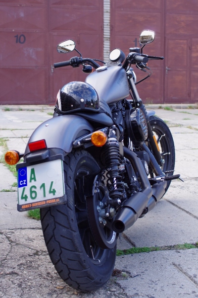 Test Harley-Davidson Iron 883 2016: neodolatelné železo - 10 - 1 Harley Davidson Iron 883 2016 test11