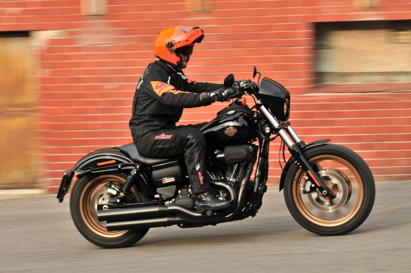 Test Harley Davidson Low Rider S: Stylový chuligán - 13 - 3 Harley Davidson Low Rider S test39