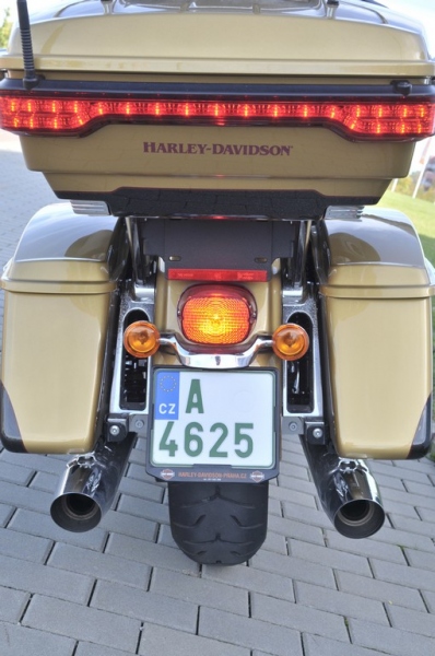 Test Harley-Davidson Ultra Limited 2017: síla majestátu - 45 - 1 Harley Davidson Ultra Limited 2017 test25