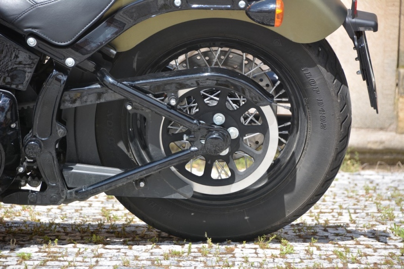 Test Harley-Davidson Softail Slim S: moc a síla v jednom - 13 - 2 Harley Softail Slim S test (44)