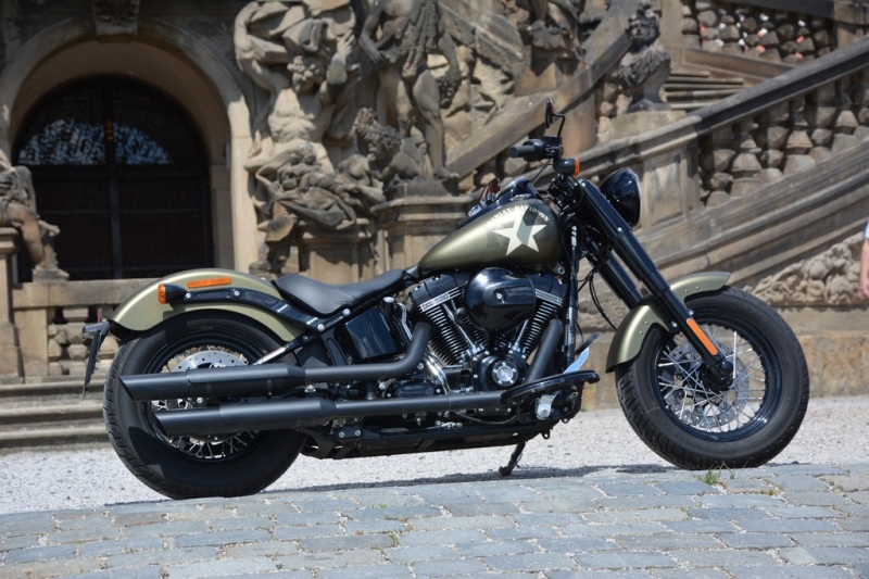 Test Harley-Davidson Softail Slim S: moc a síla v jednom - 1 - 1 Harley Softail Slim S test (23)