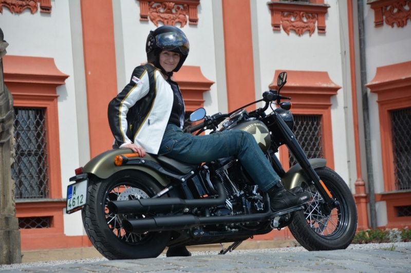 Test Harley-Davidson Softail Slim S: moc a síla v jednom - 18 - 1 Harley Softail Slim S test (8)