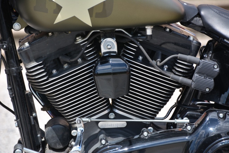 Test Harley-Davidson Softail Slim S: moc a síla v jednom - 10 - 1 Harley Softail Slim S test (16)