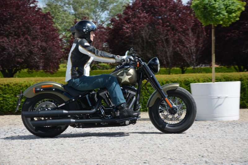 Test Harley-Davidson Softail Slim S: moc a síla v jednom - 14 - 2 Harley Softail Slim S test (45)