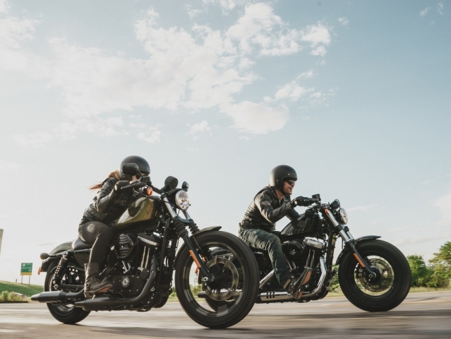 Hlavní obrázek k článku: Harley-Davidson nabízí k novému Sportsteru voucher až na 32.000 Kč