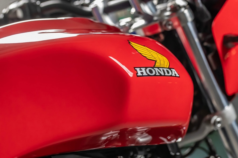 Honda CB1100 RS 5Four: limitovaná edice - 20 - 1 Honda CB1100 RS 5Four (21)