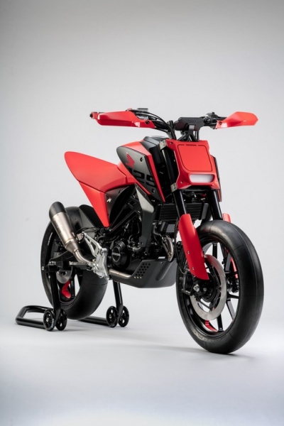 Honda CB125X a CB125M: koncept maloobjemových motocyklů - 19 - 1 Honda CB125M koncept (11)