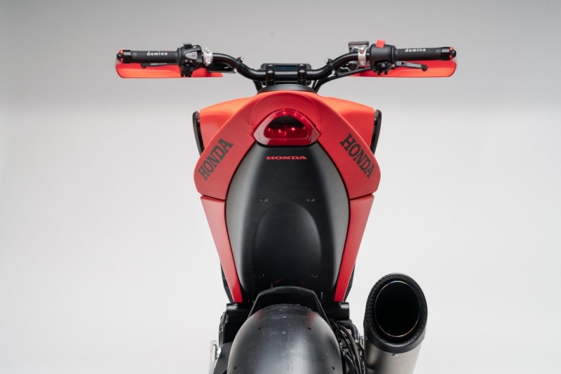 Honda CB125X a CB125M: koncept maloobjemových motocyklů - 31 - 1 Honda CB125M koncept (7)