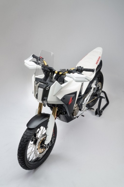 Honda CB125X a CB125M: koncept maloobjemových motocyklů - 7 - 1 Honda CB125X koncept (13)