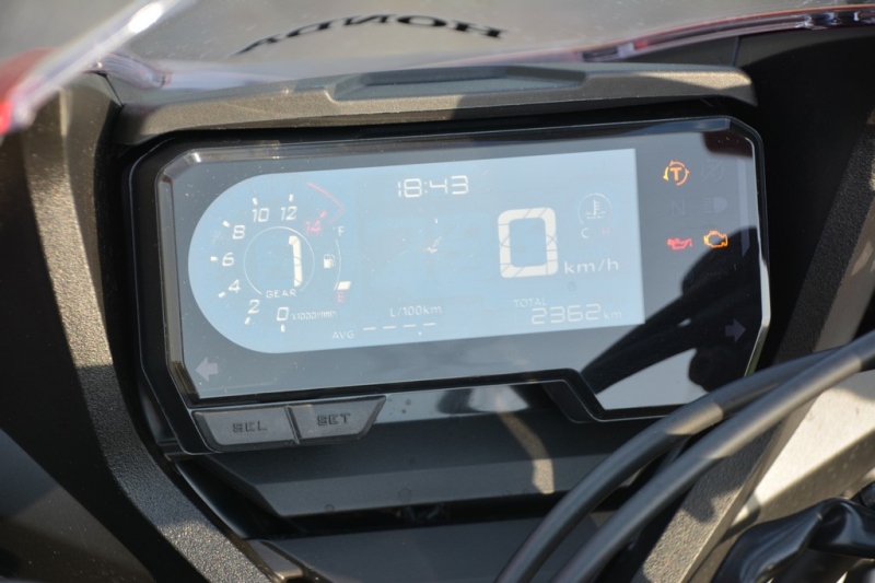 Test Honda CBR650R: univerzální sporťák - 4 - 1 Honda CBR 650 R test (17)