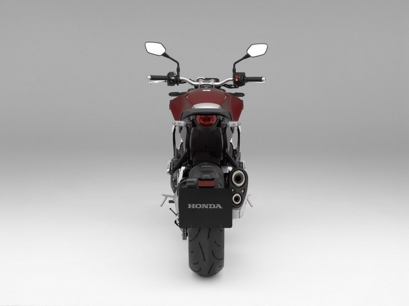 Honda CB 1000 R 2018: nový design a motor z Fireblade - 23 - 1 Honda CB 1000 R (18)
