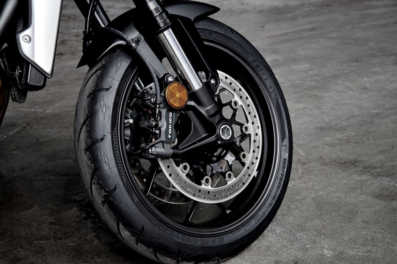 Honda CB 1000 R 2018: nový design a motor z Fireblade - 16 - 1 Honda CB 1000 R (22)