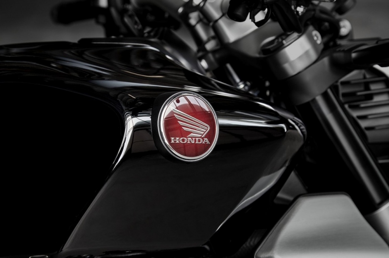 Honda CB 1000 R 2018: nový design a motor z Fireblade - 17 - 1 Honda CB 1000 R (23)