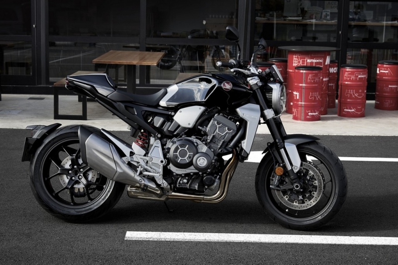 Honda CB 1000 R 2018: nový design a motor z Fireblade - 20 - 1 Honda CB 1000 R (15)