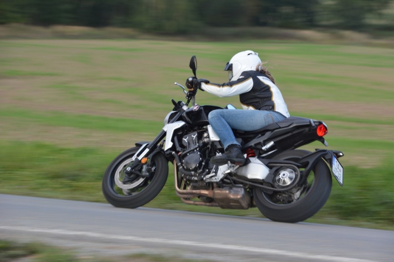 Test Honda CB 1000 R Plus: nahatý chuligán  - 18 - 1 Honda CB 1000 R test (40)