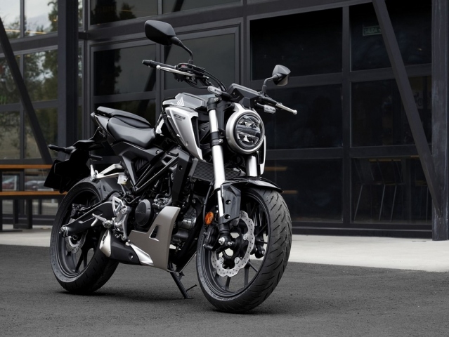 Honda CB 125 R a CB 300 R Neo Sports Cafe Motoforum.cz