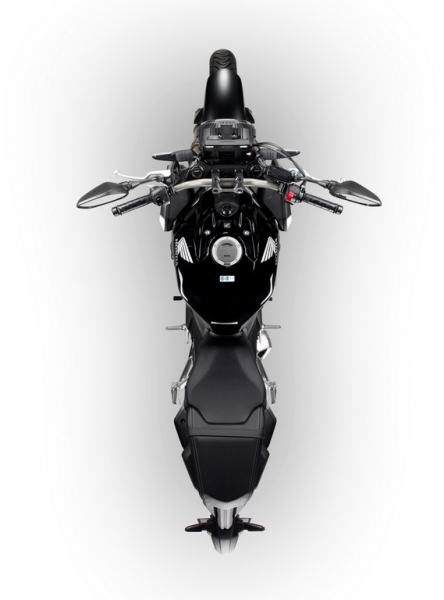 Honda CB650R: klasický styl naháče - 21 - 1 Honda CB 650 R (5)