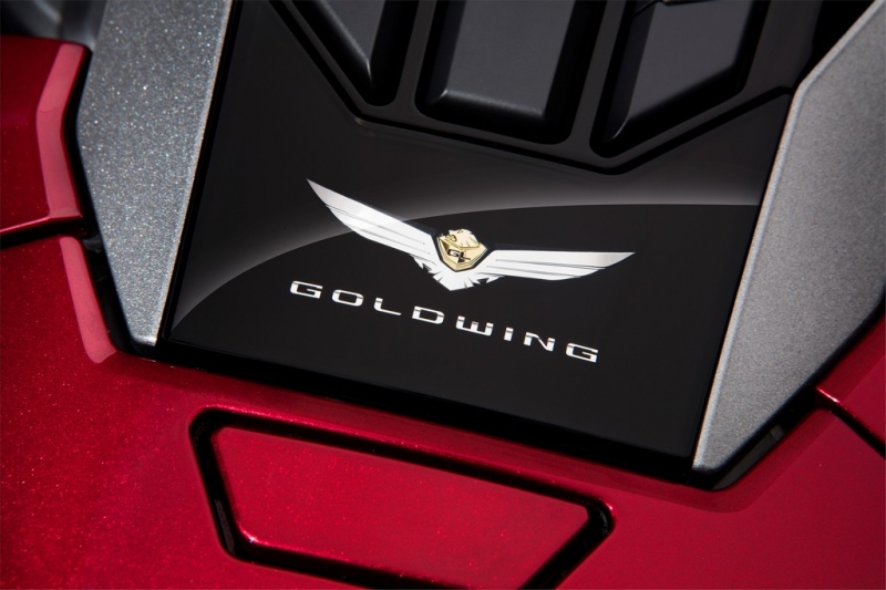 Honda GL1800 Gold Wing 2018: ostřejší a lehčí - 12 - 1 Honda GL 1800 Goldwing 2018 (42)