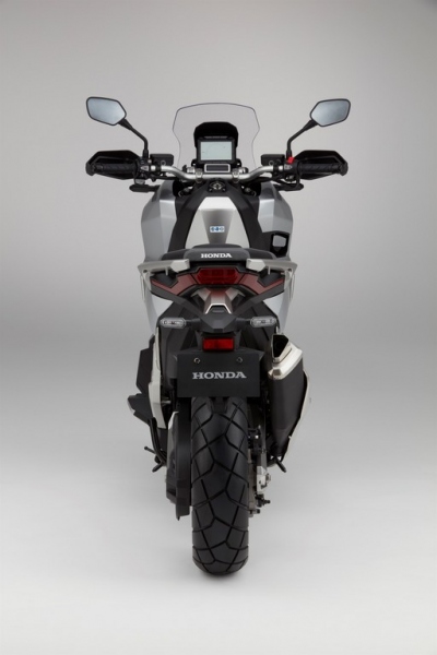 Honda X-ADV 2017: skútr pro off-road - 26 - 1 Honda X-ADV30