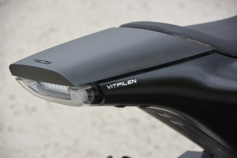 test husqvarna svartpilen 701