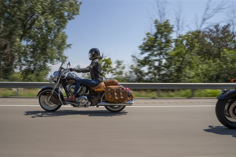 Indian Motorcycle: novinky pro rok 2021 - 5 - 1 Indian Thunderstroke Roadmaster Dark Horse 2021 (13)