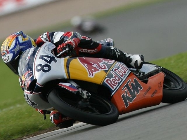 Hlavní obrázek k článku: Red Bull Rookies Cup a čeští motocykloví talentovaní jezdci