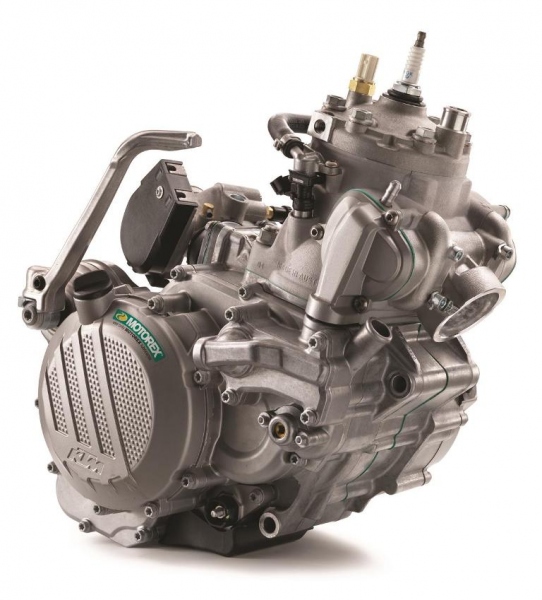 KTM 250 EXC TPI a 300 EXC TPI: s elektronickým vstřikováním paliva - 1 - 1 KTM 250 300 EXC TPI motor2