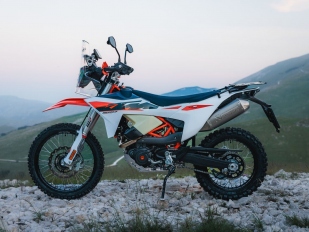 KTM 690 Rally 2027: do světa rallyových závodů
