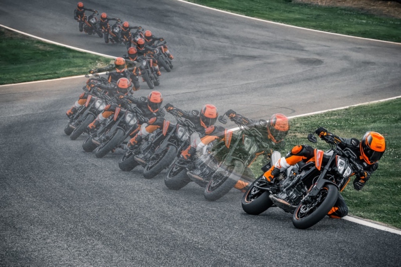 Top 5 nekapotovaných motocyklů sezóny 2019 - 1 - 1 MV Agusta Brutale 1000 Serie Oro (8)