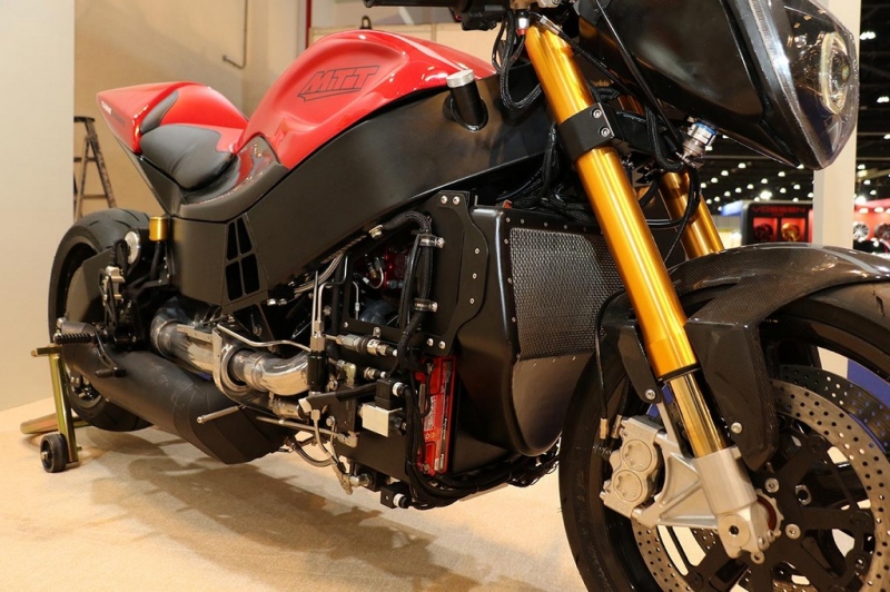 Superbike MTT 420RR: s motorem z helikoptéry - 4 - 1 MTT 420 RR (7)