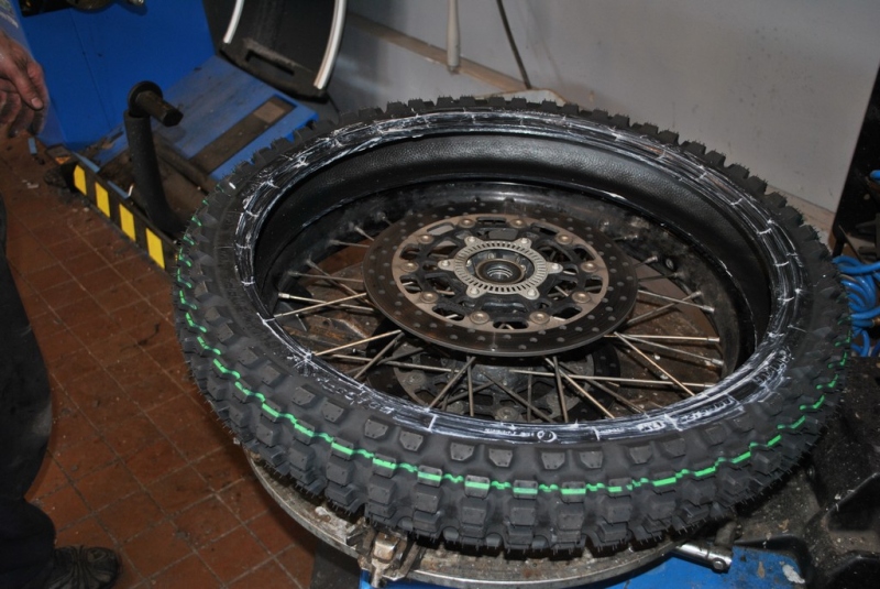 Test pneumatik Mitas E-09 a E-13 Rally - 3 - 3 Mitas pneu E-09 a E-13 (7)