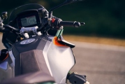 2 Moto Guzzi V100 Mandello 2022 (4)