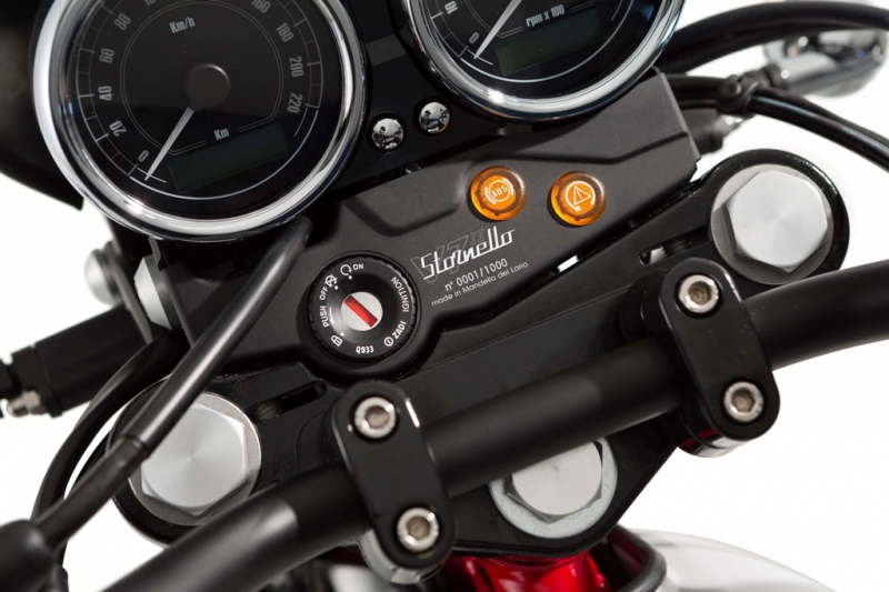 Moto Guzzi V7 II Stornello: limitovaná edice - 6 - 1 Moto Guzzi V7II Stornello6