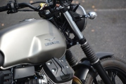 1 Moto Guzzi V7 II Stone 2015 test04