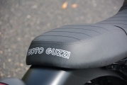 1 Moto Guzzi V7 II Stone 2015 test07