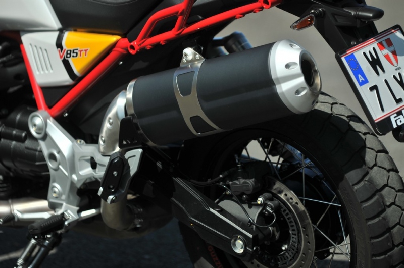 Test Moto Guzzi V85 TT: klasika plná emocí - 45 - 2 Moto Guzzi V85 TT test (32)