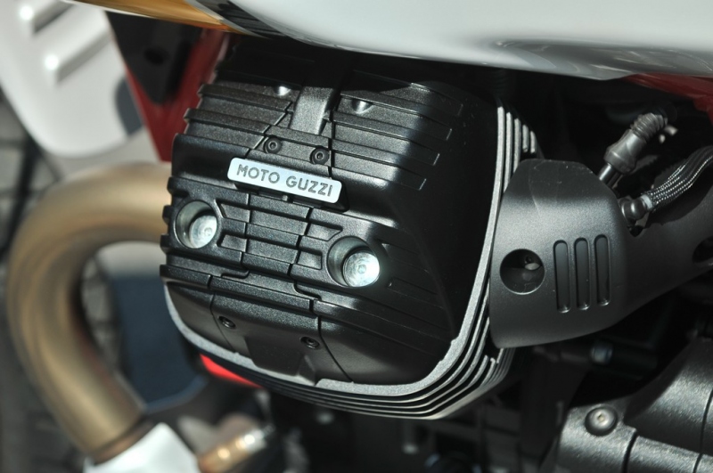 Test Moto Guzzi V85 TT: klasika plná emocí - 54 - 2 Moto Guzzi V85 TT test (44)