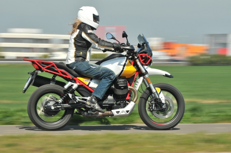Test Moto Guzzi V85 TT: klasika plná emocí - 25 - 2 Moto Guzzi V85 TT test (57)