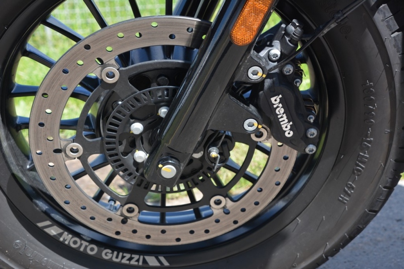 Test Moto Guzzi V9 Bobber Sport: na víkend s bobrem - 26 - 1 Moto Guzzi V9 Bobber Sport 2019 test (19)