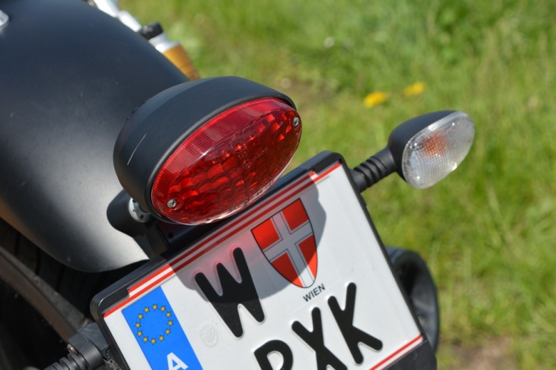 Test Moto Guzzi V9 Bobber Sport: na víkend s bobrem - 9 - 1 Moto Guzzi V9 Bobber Sport 2019 test (6)