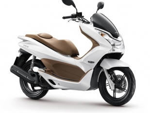 Honda uvádí skútr PCX