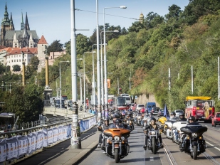 Prázdninová Praha ožije legendárními stroji Harley-Davidson