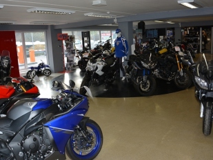 Prodeje motocyklů leden 2016: propad