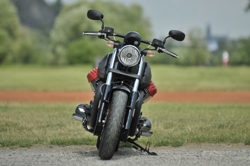 Test Moto Guzzi California Audace Carbon: italská stylovka - 3 - 1 Test Moto Guzzi Audace Carbon (38)