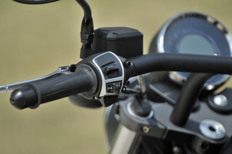 Test Moto Guzzi California Audace Carbon: italská stylovka - 35 - 1 Test Moto Guzzi Audace Carbon (33)