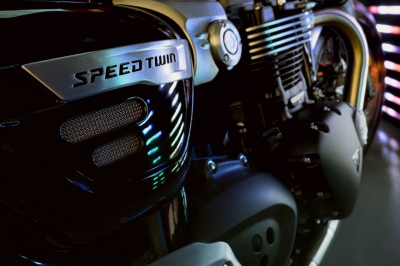 Triumph Speed Twin 1200: klasický roadster - 10 - 1 Triumph Speed Twin 1200 (7)