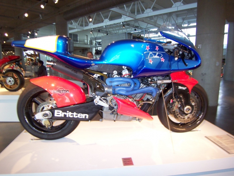 Britten V1000: závodní motocykl, který předběhl svoji dobu - 1 - Britten V1000 V1000 Britten3