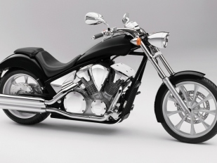 Honda VT1300CX: japonská masírka