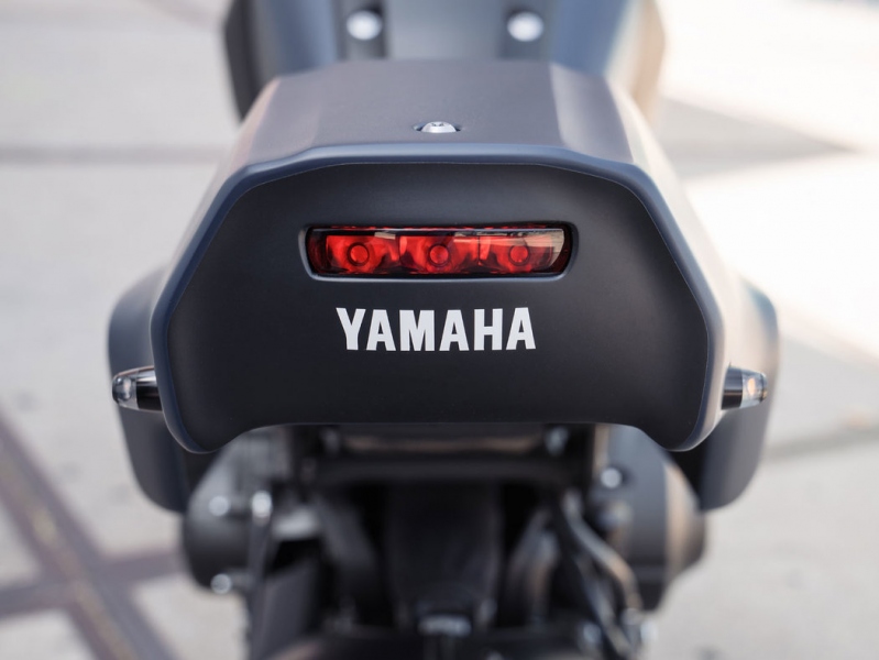 Yamaha CP3: koncept od JvB-moto - 7 - 1 Yamaha CP3 koncept JvB moto (7)